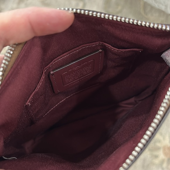 LIKE NEW BROWN MONOGRAM CROSSBODY BAG - Picture 6 of 7